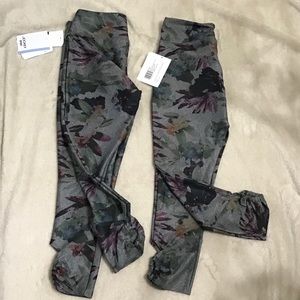 Two (2) Jockey Floral Capri Leggings NWT